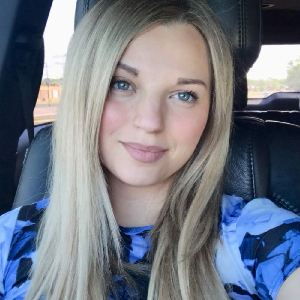 Meet your Posher, Liliya